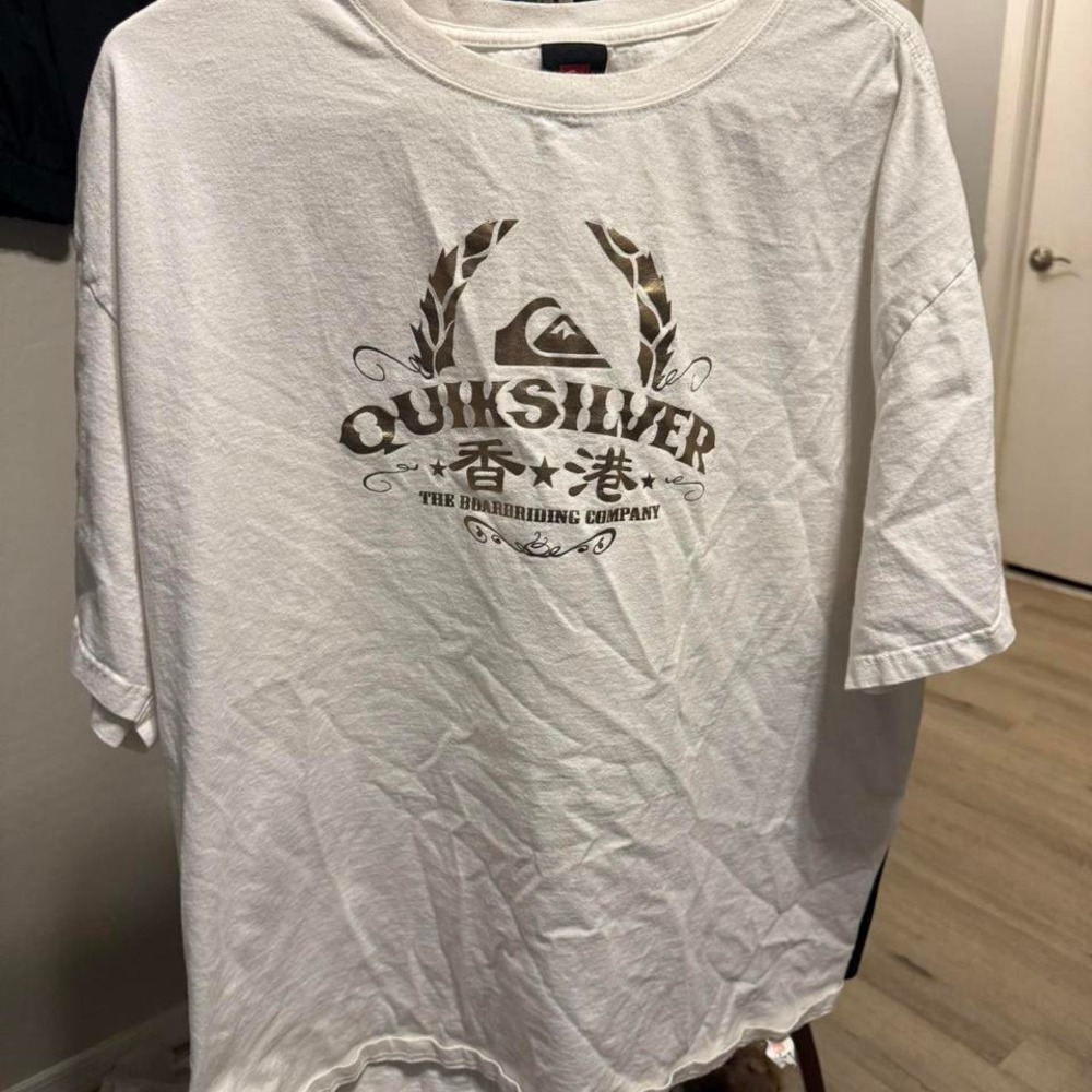 Vintage Quiksilver white tee